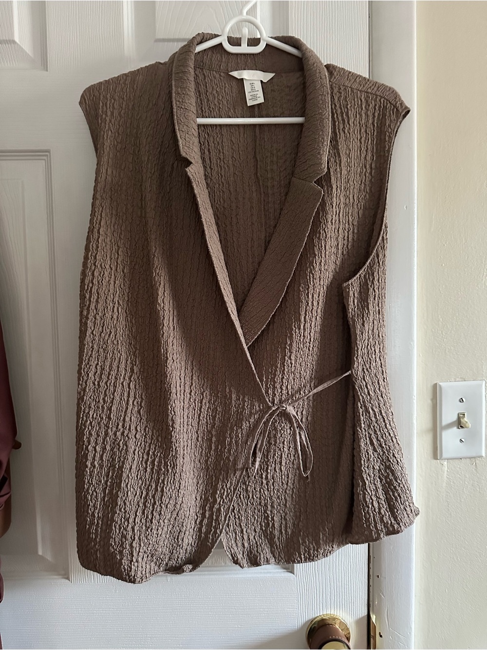 H&M Taupe Textured Sleeveless Wrap Sweater Vest